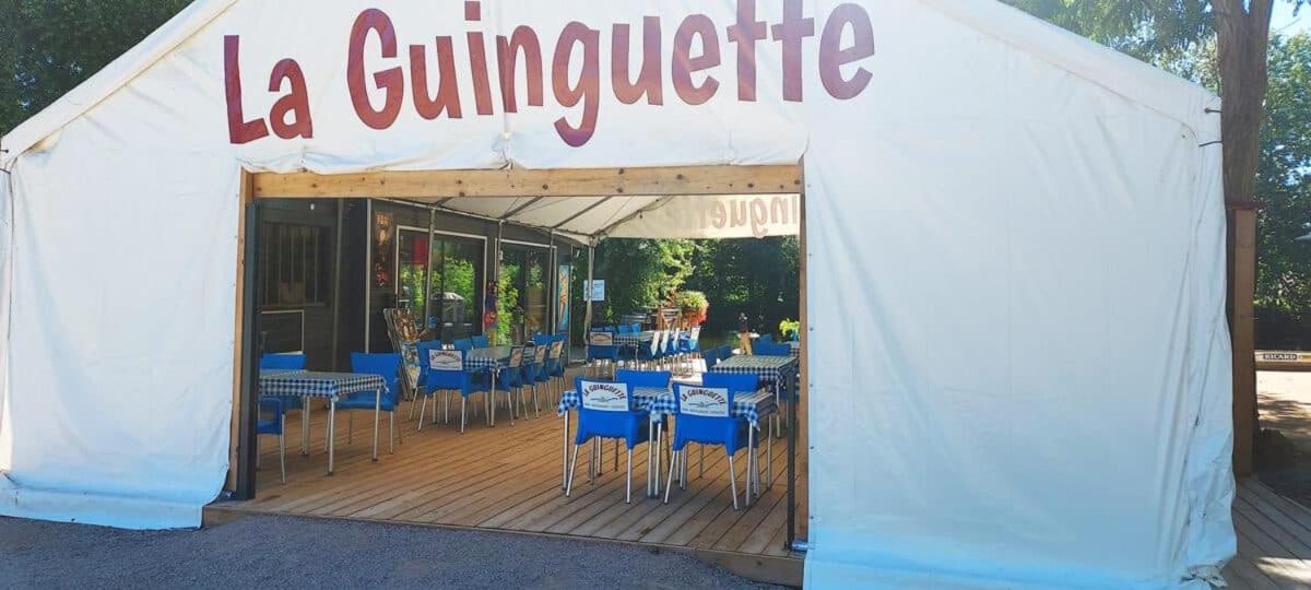 Campingplatz Tonneau Insolite Au Des Nieres